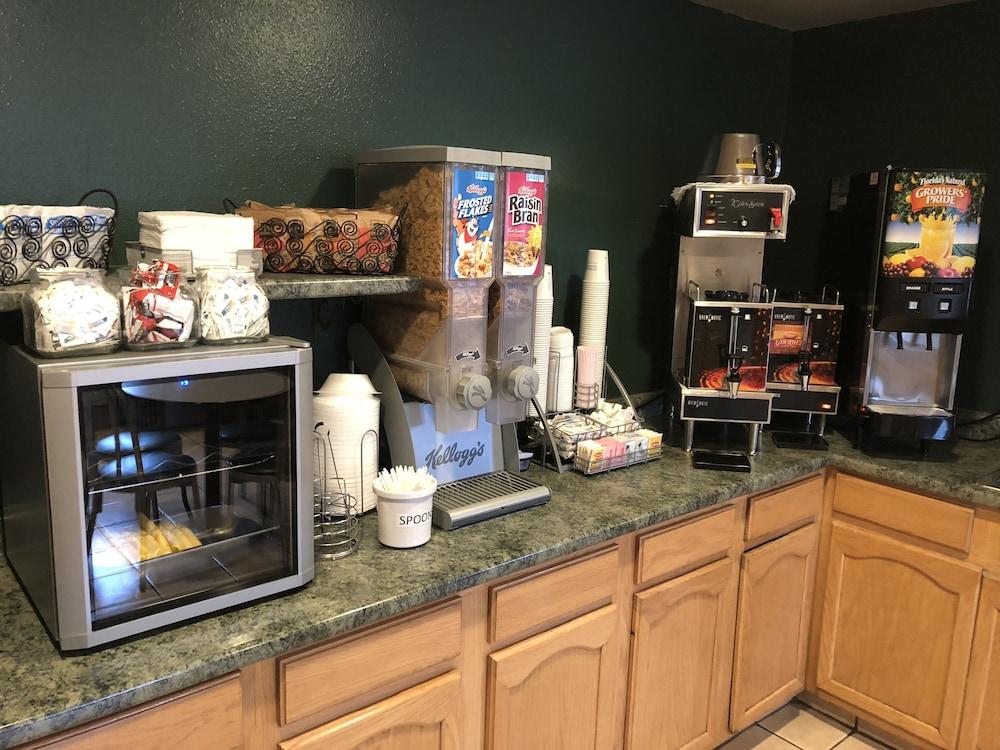 Super 8 By Wyndham Coeur D'Alene Motel Dış mekan fotoğraf