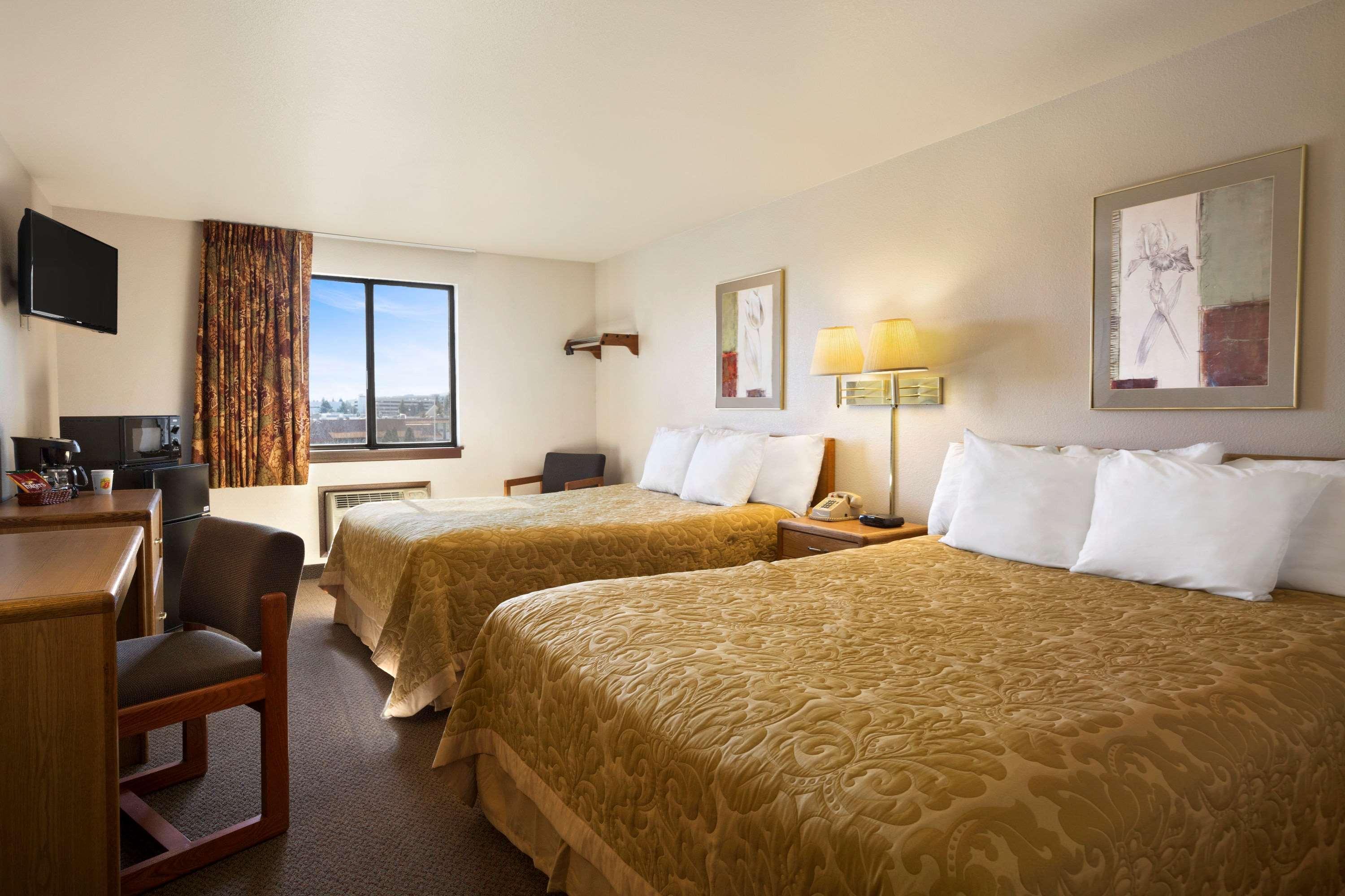 Super 8 By Wyndham Coeur D'Alene Motel Dış mekan fotoğraf