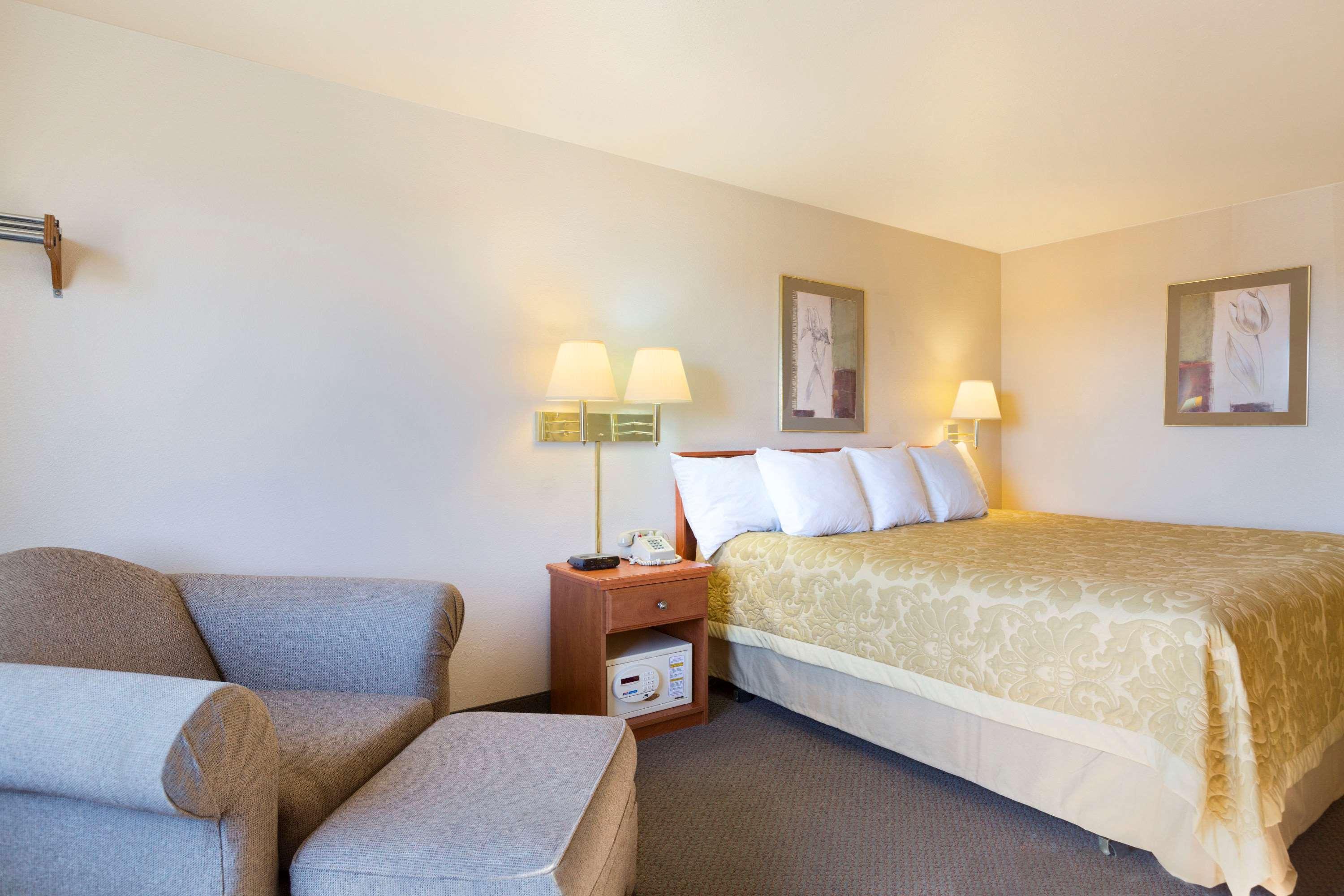 Super 8 By Wyndham Coeur D'Alene Motel Dış mekan fotoğraf